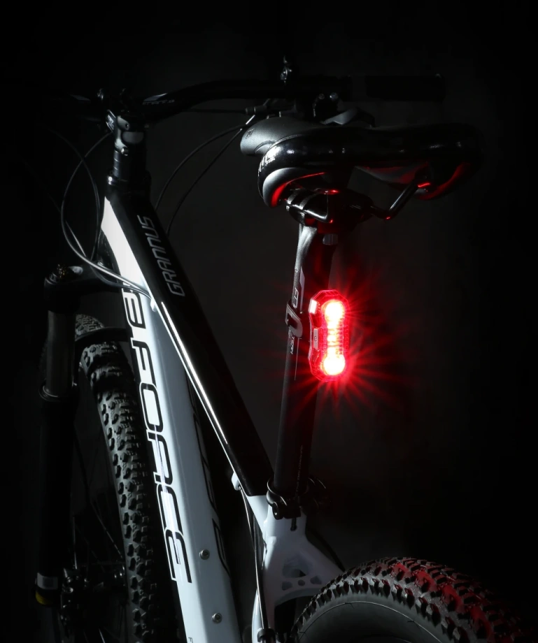 Свет задний Force, DEUX 5 LED, USB, черный
